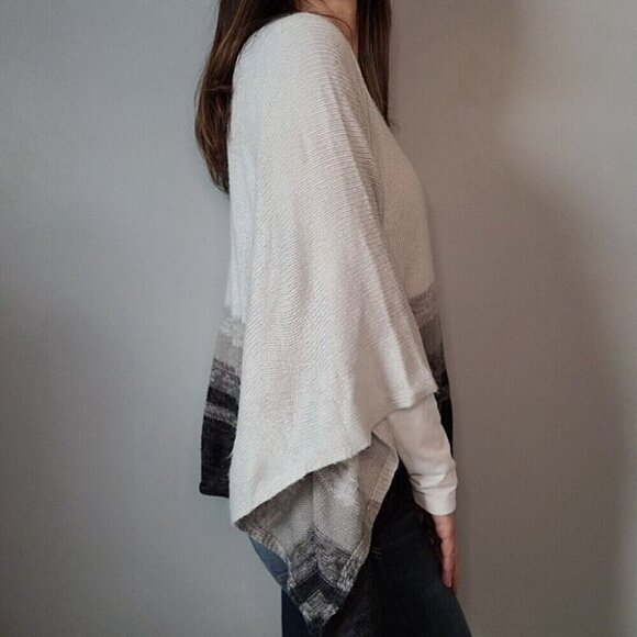 💘Sonoma Gray/Black Stripe Lightweight Poncho Women's Size S-M - Picture 4 of 12